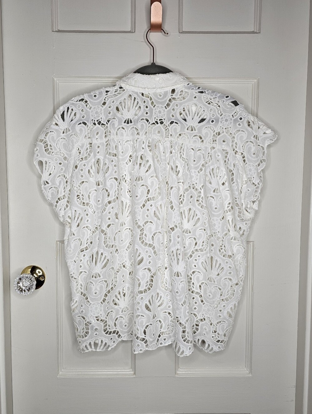 FARM Rio Seashell Embroidered Eyelet Cotton Button-Up Shirt - Picture 9 of 15